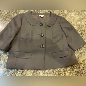 🖤Cute Ann Taylor Loft size 6 black crop jacket.  Excellent, like new!